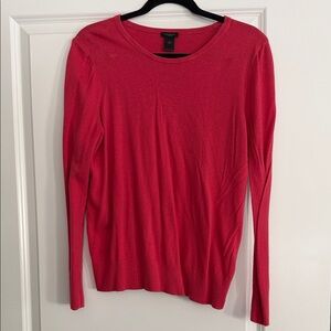 Women's salmon colored Sweater